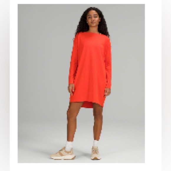 lululemon athletica Dresses & Skirts - NWOT Lululemon Back in Action long Sleeve Dress